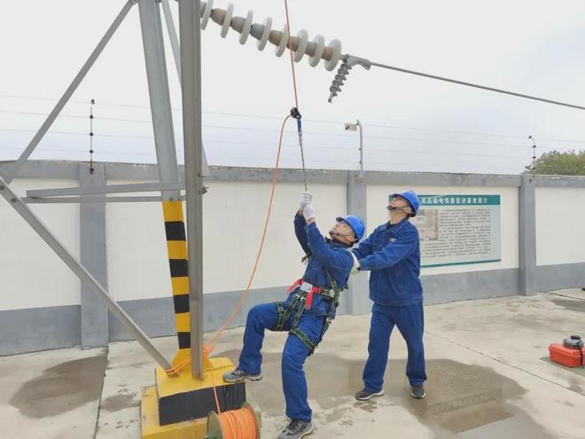 BOB半岛输电运检中心：无人机防坠装置 高空安全新保障(图7)